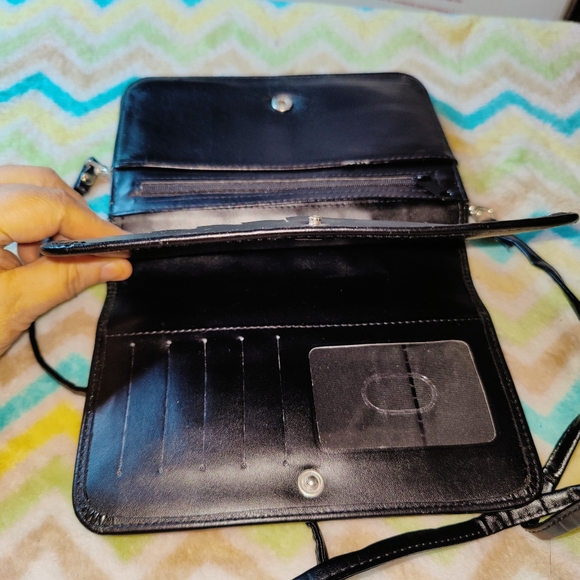 ✔️BUXTON Black Convertible Crossbody Bag - Picture 4 of 8